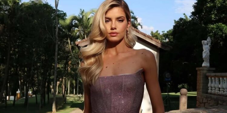 Camila Queiroz revela o segredo da esfoliação capilar perfeita