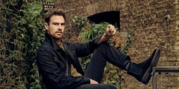 Theo James, o camaleão que vem conquistando o público e uma fortuna de milhões