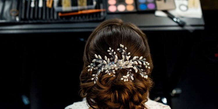 Estilistas revelam os acessórios que serão febre em 2025