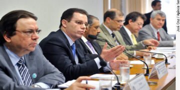 Deputada declara guerra à jornada 6x1 e promete novo modelo de trabalho