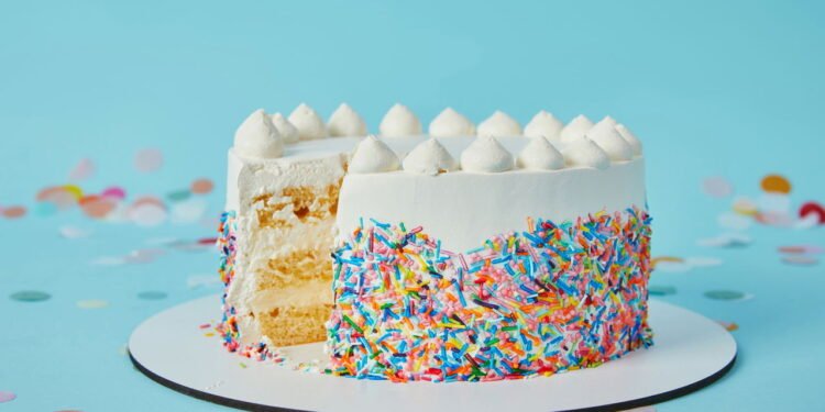 Recheios incríveis que vão deixar seu bolo de massa branca muito mais gostoso