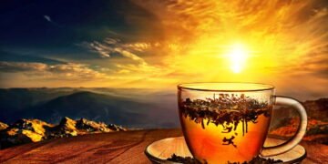 Chá com 2 ingredientes melhora o sono e ajuda a emagrecer naturalmente