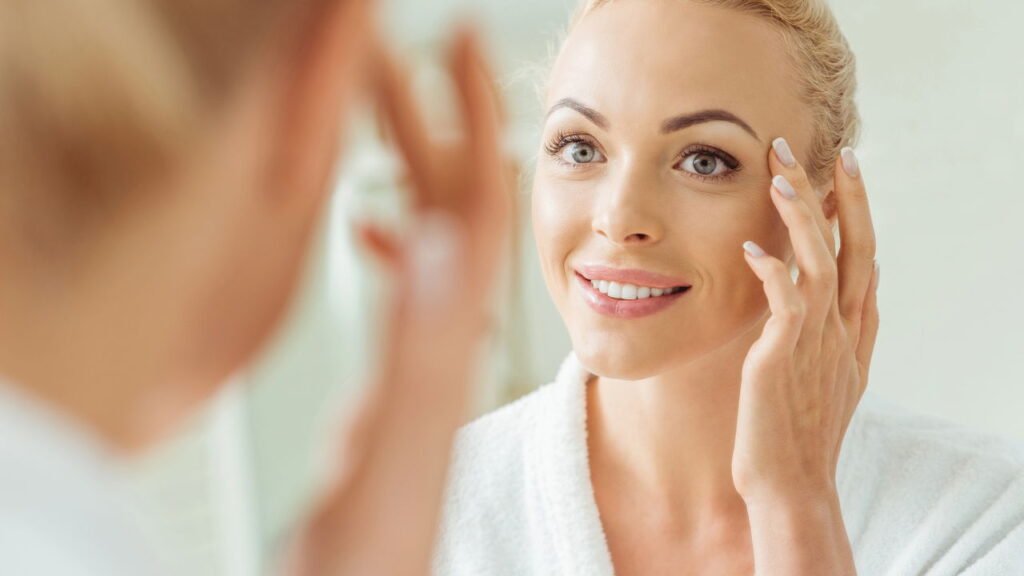 Dicas de cuidados para pele oleosa no verão! Como evitar brilho excessivo