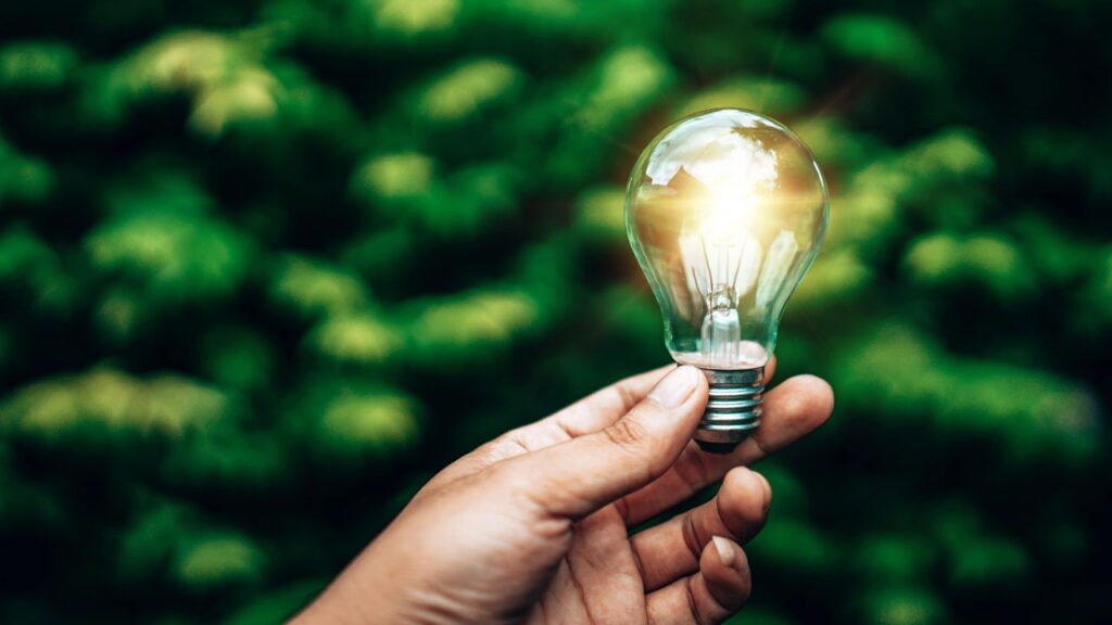 Cemig Alerta! Hábitos simples podem reduzir sua conta de luz em até 40%