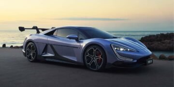 Autonomia de 450 km e 0 a 100 km/h em 2,36s! Conheça o novo superesportivo da BYD!