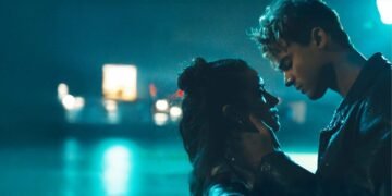 Após mudança para Londres, jovem enfrenta atração por meio-irmão e choca a todos!