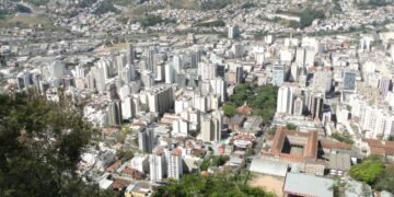 Um refúgio urbano com belezas naturais de tirar o fôlego