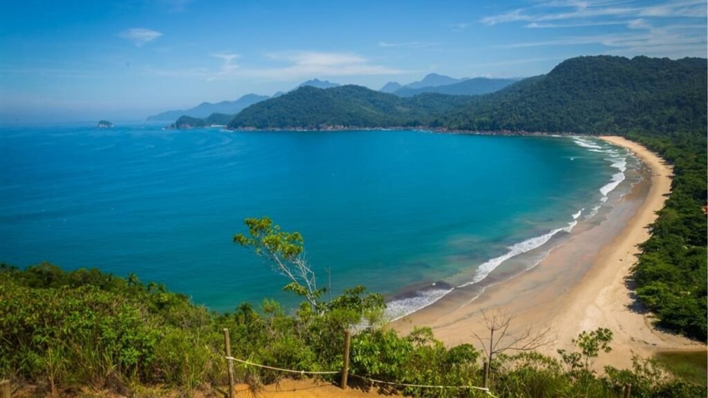 Esta praia é um verdadeiro “paraíso esquecido”, no Estado RJ e pode ser refúgio para o carnaval