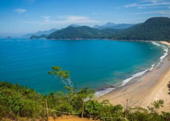 Esta praia é um verdadeiro “paraíso esquecido”, no Estado RJ e pode ser refúgio para o carnaval