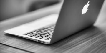 MacBook usado vale a pena? Conheça os riscos e benefícios antes da compra