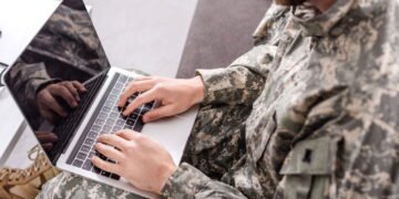 Alphabet libera inteligência artificial para uso militar e governamental