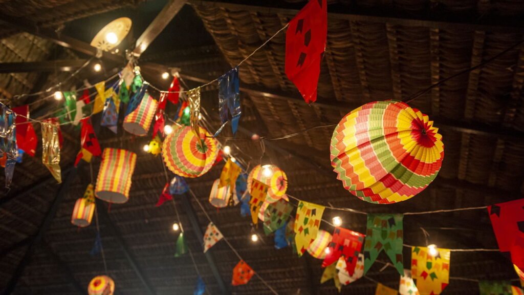 Descubra as 4 cidades onde o salário mínimo vale mais em 2025!