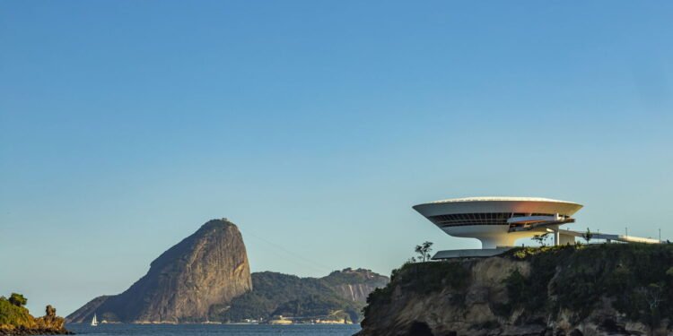 Cidade no Rio de Janeiro é considerada um paraíso escondido