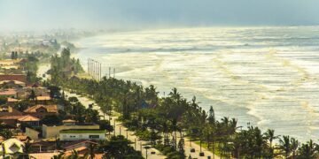 Buraco misterioso aparece no céu do litoral de São Paulo e causa espanto