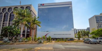 Golpe do falso advogado cresce e OAB cria canal de denúncia; confira