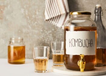 Você já bebeu Kombucha? Conheça algumas curiosidades sobre essa bebida que virou febre
