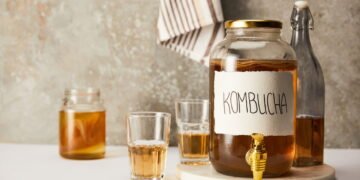 Você já bebeu Kombucha? Conheça algumas curiosidades sobre essa bebida que virou febre