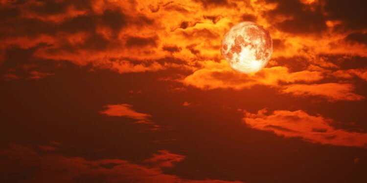 Lua de Sangue ilumina o céu em março - Créditos: depositphotos.com / Chayananelixir@gmail.com