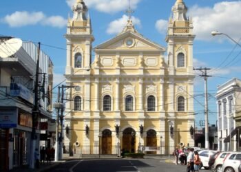 Conheça o City Tour que leva visitantes a conhecer essa cidade em uma experiência única