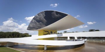 Conheça o maior museu de arte da América Latina!