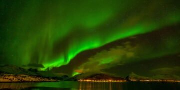 Como é a vida em um lugar onde a luz do sol nunca chega?