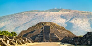 A inusitada descoberta sob as ruínas da cidade de Teotihuacan em 2025