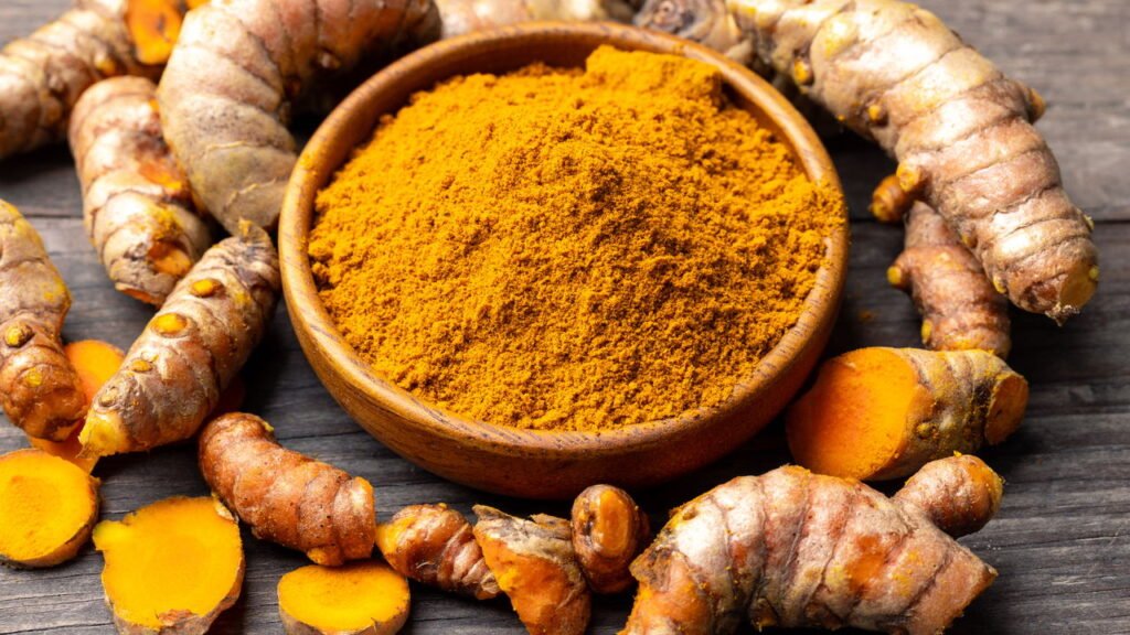 O jeito mais fácil de cultivar açafrão-da-terra em casa