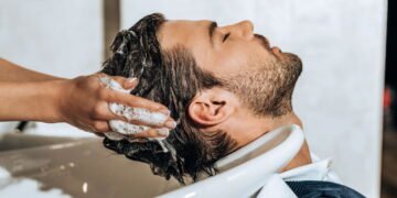 As principais tendências de cabelo masculino para 2025 que você precisa conhecer