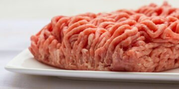 Receita fácil de almôndegas de patinho com aveia para uma refeição saudável