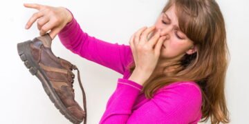 Adeus chulé! Dicas rápidas para manter seus pés sem mau cheiro