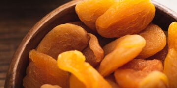 Aprenda a plantar damasco em casa e colha frutas frescas o ano todo