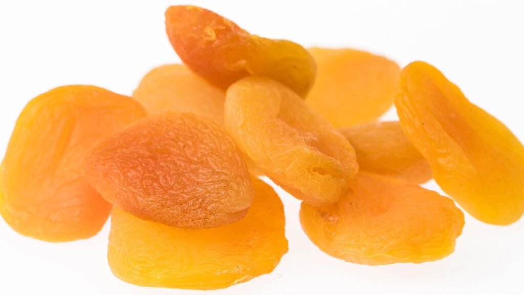 Aprenda a plantar damasco em casa e colha frutas frescas o ano todo