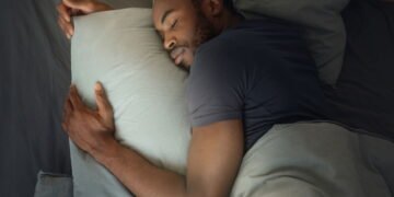 Você pode dormir melhor só mudando essas pequenas coisas no seu quarto