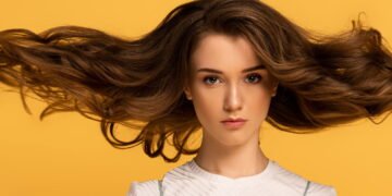 Como conquistar cabelos volumosos e cheios de estilo