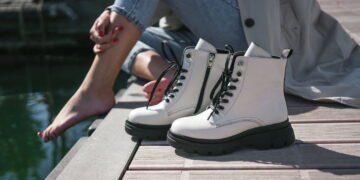 A bota queridinha dos anos 2000 voltou mais moderna do que nunca