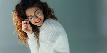 Veja as tendências de óculos para 2025 e escolha o seu modelo ideal