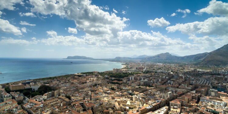 Por que essa cidade italiana está conquistando viajantes de todo o mundo?