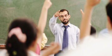 IFMG anuncia vagas para docentes com benefícios e altos salários