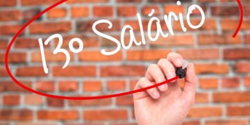 INSS confirma antecipação do 13º para aposentados e pensionistas; saiba como consultar