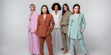 Como adaptar as tendências de outono de 2025 ao seu estilo pessoal