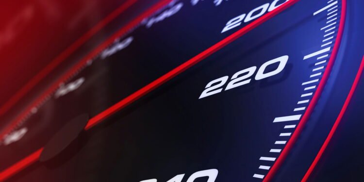 A polêmica por trás dos limitadores de velocidade: liberdade ou segurança? Confira