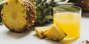 O abacaxi pode ser seu aliado contra inchaço, má digestão e muito mais!