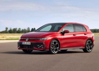 O icônico Golf GTI retorna ao Brasil em 2025 ainda mais potente