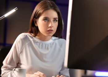 Atenção! O vício em telas está mudando seu cérebro e sua vida social