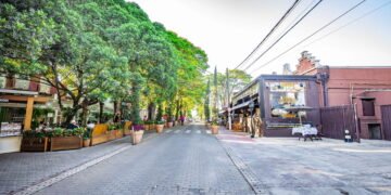 A cidade mais florida do interior paulista está atraindo visitantes de todo o Brasil