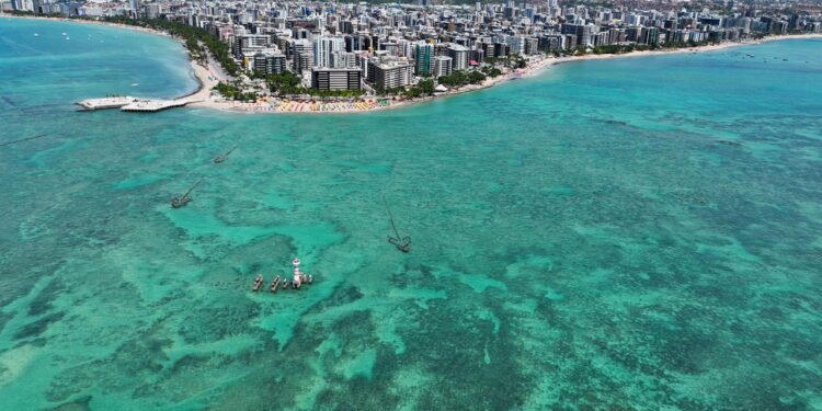 A cidade onde praias de tirar o fôlego se encontram com qualidade de vida