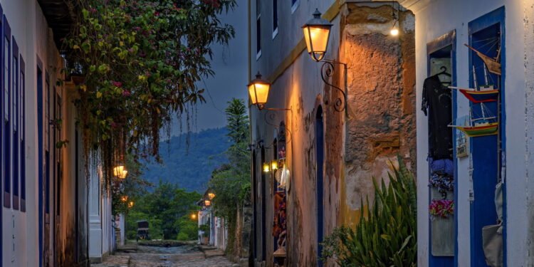 Por que essa cidade é um dos destinos mais encantadores do Brasil?