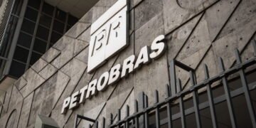Golpe Virtual! Alerta sobre falsos anúncios de Concurso da Petrobras em 2025
