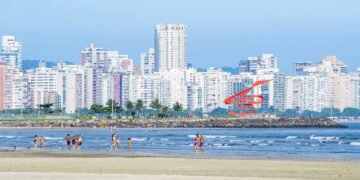 Essa cidade de São Paulo encanta com suas praias e infraestrutura exemplar
