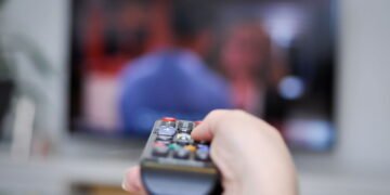 Fim das antenas parabólicas? Veja como continuar assistindo TV aberta